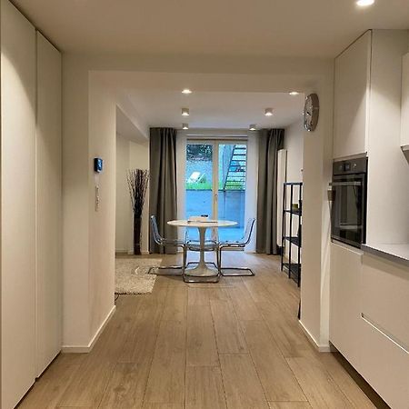 Amazing Flat In Front Of Bois De La Cambre Apartamento Bruselas Exterior foto